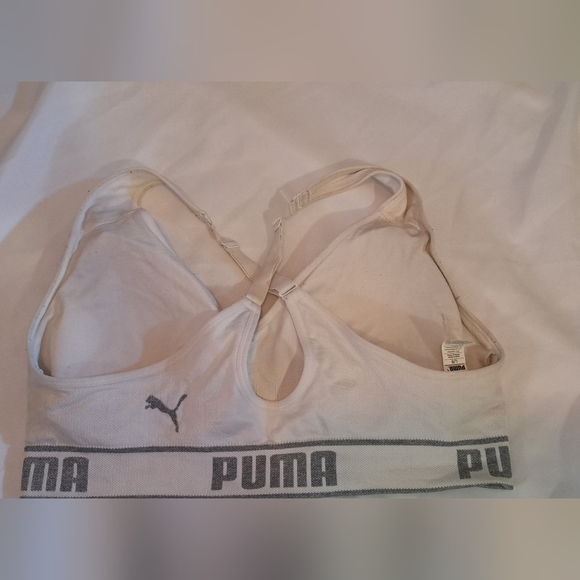 Lot of Puma sports bras. Size large. - Picture 5 of 7